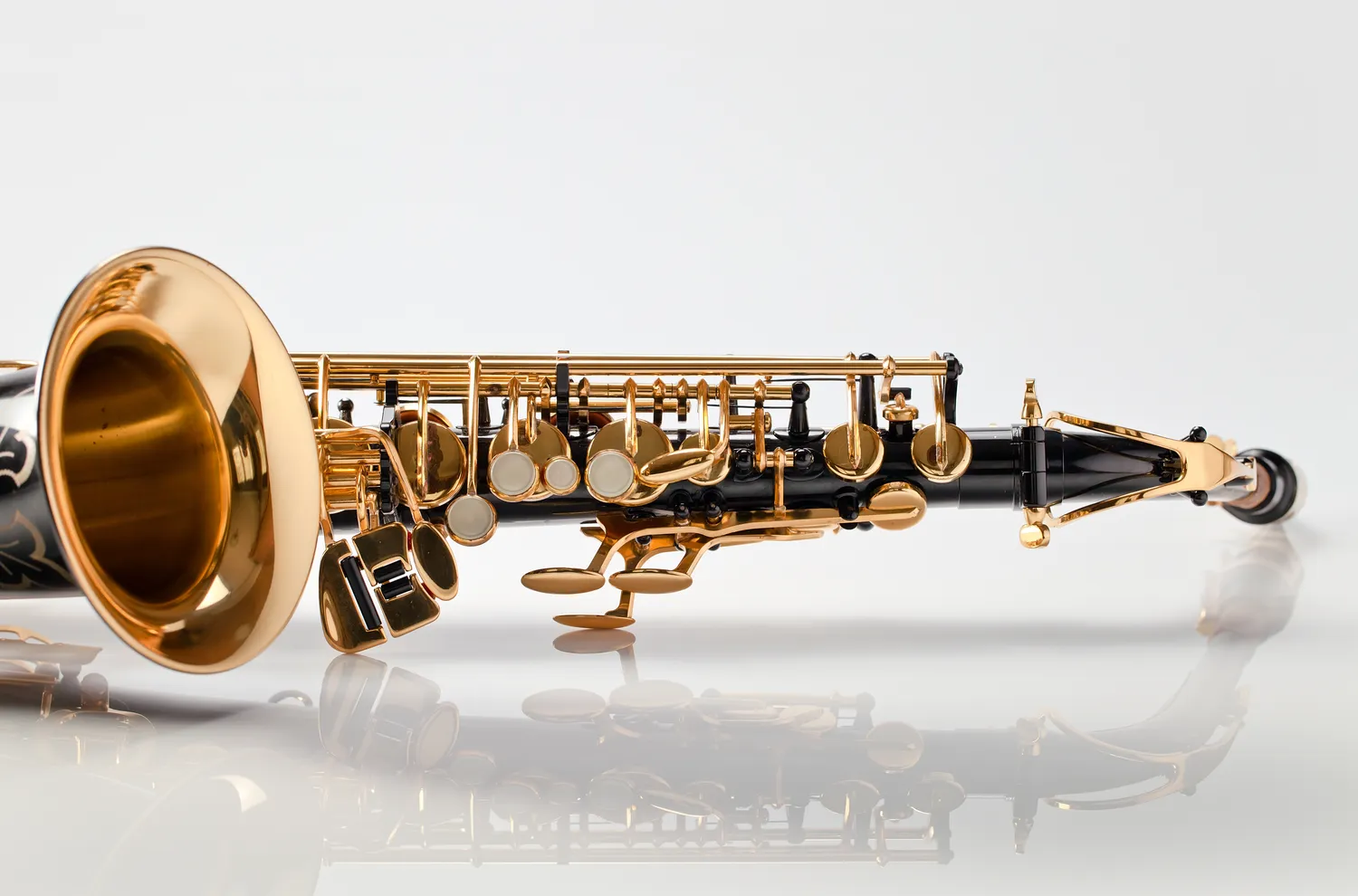 Jak łatwo narysować saksofon?