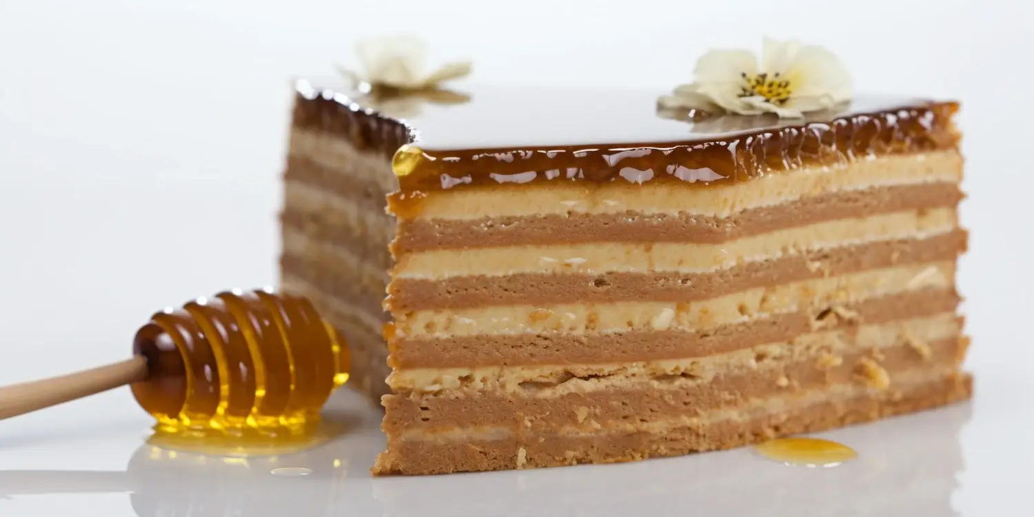 Miód akacjowy jakie ma właściwości?